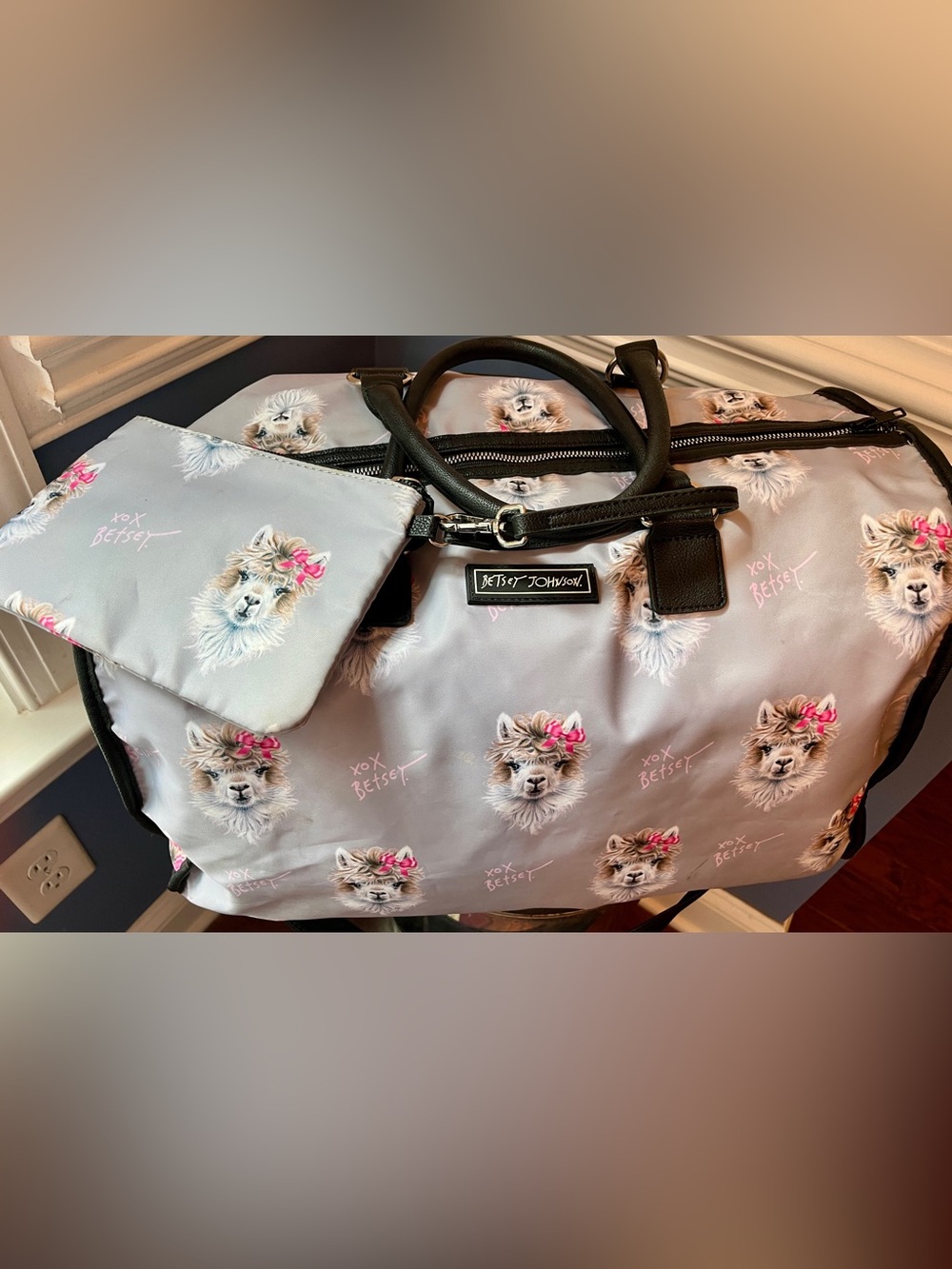 Betsey Johnson gray, black trim, pink Llama Print weekender/duffle/tote w/pouch